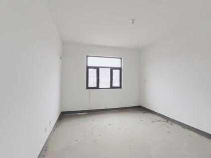 北京绿地湖语墅5室2厅322.18平低楼层/共3层