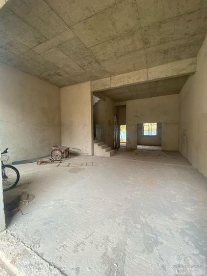 北京九龙湖(别墅)5室2厅299平低楼层/共3层