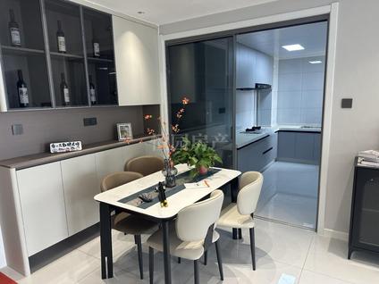 北京名宿华府(西区）2室2厅93.45平高楼层/共24层