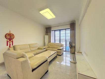 北京熙海蓝天3室2厅83平高楼层/共17层