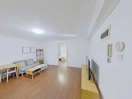 北京朝阳门南小街18号1室1厅61.69平低楼层/共14层