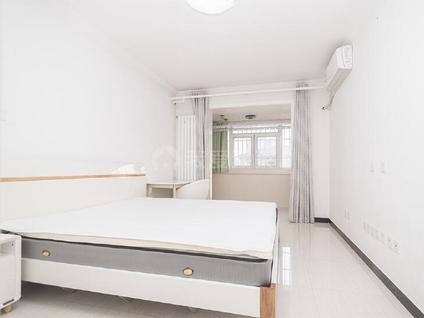 北京志新村小区1室1厅42.3平高楼层/共6层