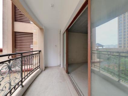 北京御锦馨河城3室1厅133.15平低楼层/共31层