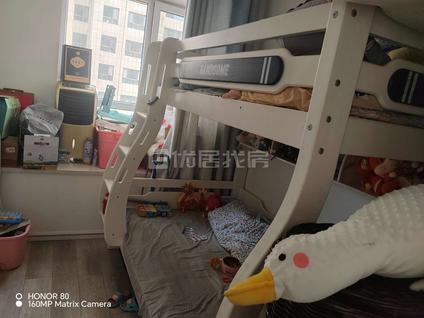 北京金水湖畔4室2厅148平低楼层/共27层