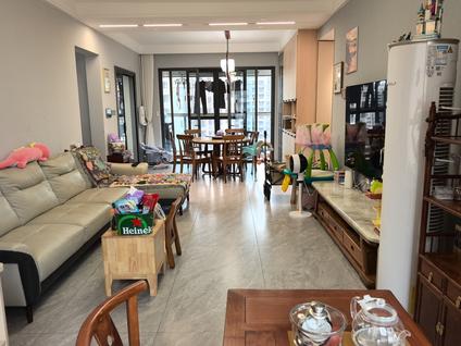 江门嘉华新都汇4室2厅127.08平高楼层/共31层