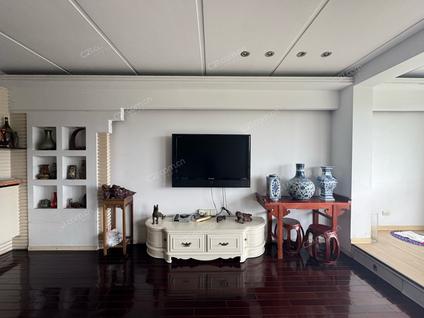 北京胜利街3室2厅143平中楼层/共7层