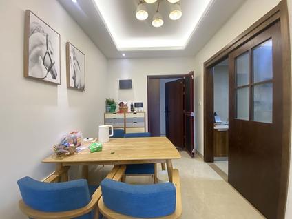 海口佳元七彩澜湾3室2厅92平低楼层