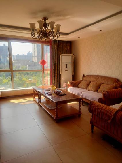 北京天成郡府(东区)3室2厅142平低楼层/共24层