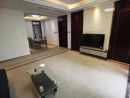 北京北宸府3室2厅124.4平低楼层/共25层