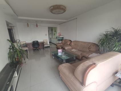 北京申宝花园3室2厅124.64平低楼层/共27层