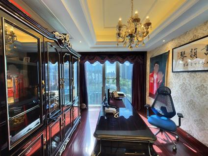 北京融创玖玺台4室2厅268平中楼层/共18层