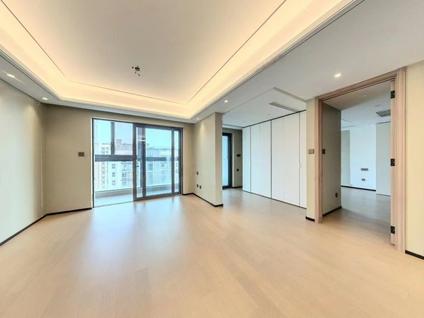 上海UNICITY万科天空之城(四期)4室2厅135.01平高楼层/共15层