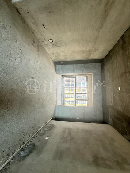 北京国瓷新城4室2厅144.45平高楼层/共18层