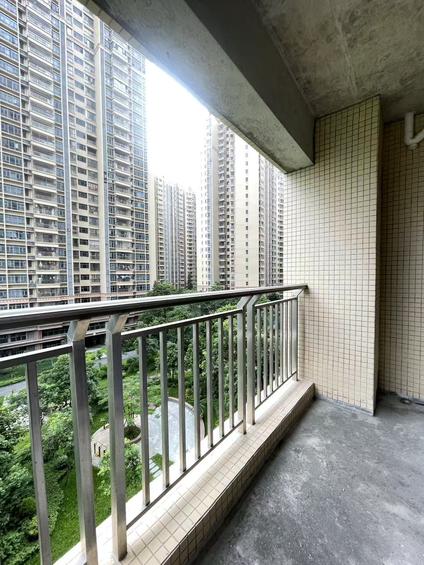 北京轩汇豪庭3室2厅117平低楼层/共32层