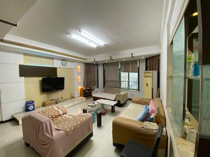 北京华鑫香港城3室2厅146平低楼层/共21层