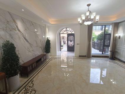 北京天鹅湾(别墅)6室2厅236.54平低楼层/共3层