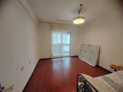 北京瑞都锦苑2室1厅64平低楼层/共33层