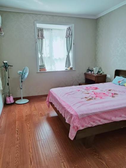 北京龙城一品3室1厅98平中楼层/共18层