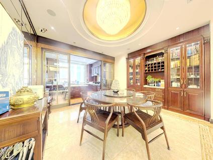 北京赛高悦府4室2厅302.78平低楼层/共22层