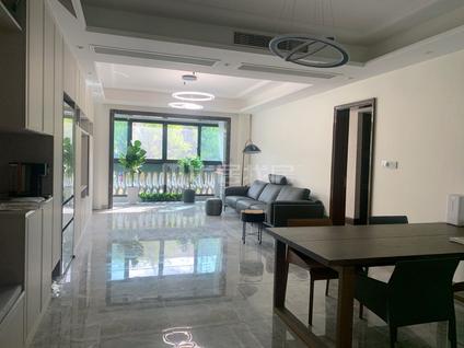 北京恒大悦龙台4室2厅145平低楼层/共7层