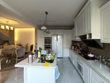 徐州美达檀香山(南区)5室2厅437.03平低楼层/共1层