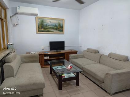 北京临沂大学西校区家属院3室2厅82.7平中楼层/共5层