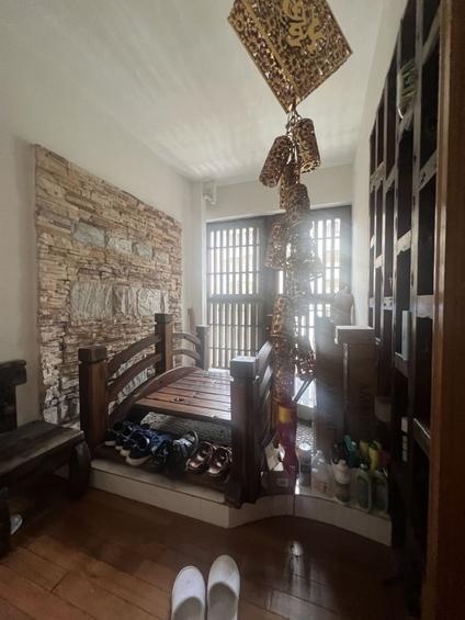 北京金海广场4室2厅161.92平低楼层/共20层