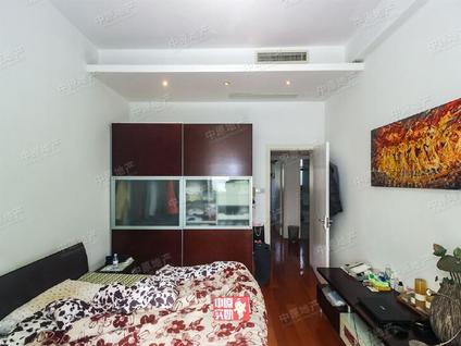 上海云间绿大地3室2厅174.12平高楼层/共2层