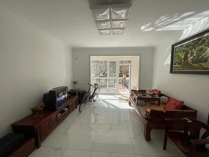 北京万润城3室2厅123平低楼层/共18层