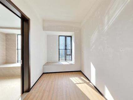 海口碧桂园·滨海国际4室2厅230平低楼层/共17层