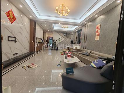 东莞南部湾万科城5室2厅163平低楼层/共1层