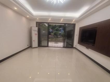 北京帕佳图尚品3室2厅137.34平低楼层/共33层