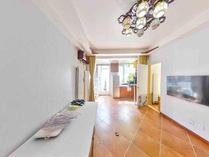 北京水木青华2室1厅58平低楼层/共6层