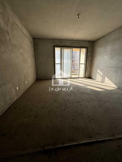 北京广汇东湖城4室2厅164.5平高楼层/共26层