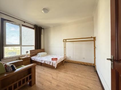 北京畅椿阁2室2厅138平高楼层/共18层