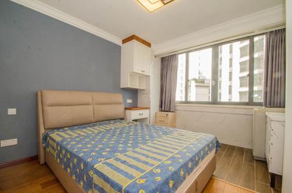 北京人民大楼2室1厅70平中楼层/共17层