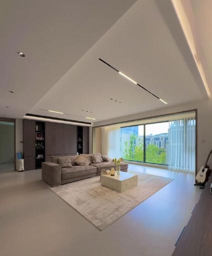 北京中海天钻4室2厅131平中楼层/共10层