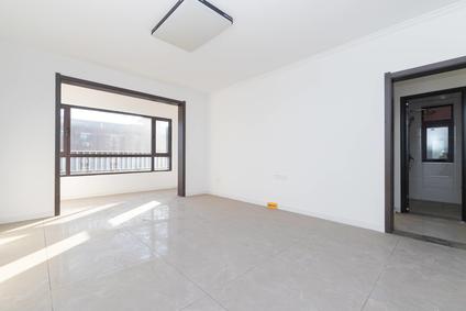 洛阳空港华府3室2厅136.55平高楼层/共19层