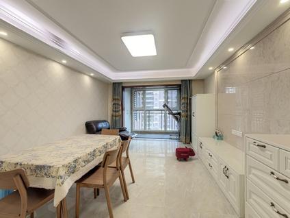 北京金地褐石公馆4室2厅140.98平中楼层/共34层