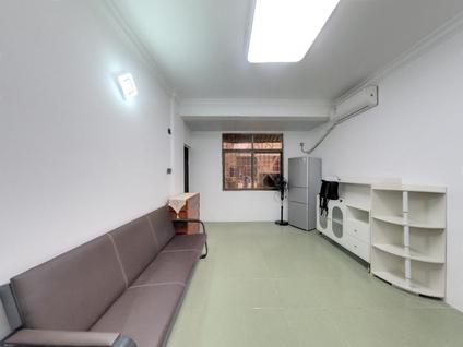 北京看守所宿舍3室2厅80平中楼层/共9层