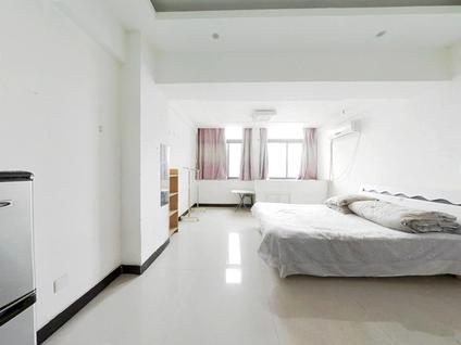 北京汇金城1室1厅42.43平高楼层/共23层