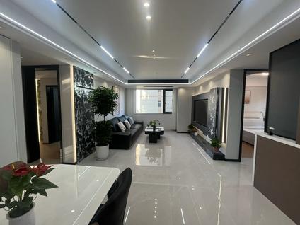 北京紫晶未来城3室2厅126平中楼层/共15层