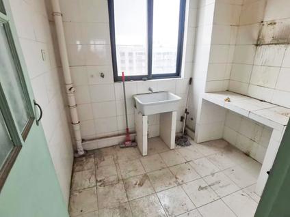 北京天景山公寓(如意苑)3室2厅105.85平高楼层/共18层