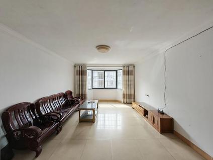 北京银山小区3室2厅110平高楼层/共8层