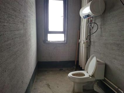 北京元垄城(宁园)4室2厅133平低楼层/共18层