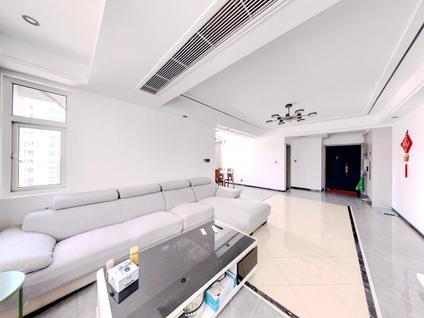 北京长新公寓(北区)3室2厅134.75平中楼层/共11层