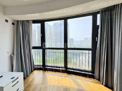 北京慧谷阳光3室2厅141平中楼层/共10层