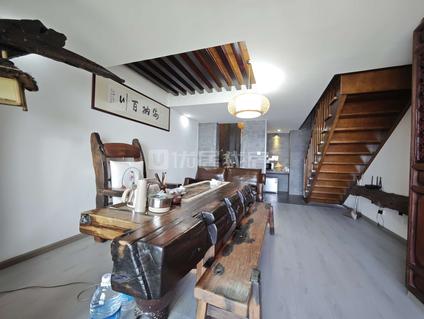 北京洱海龙湾1室2厅57.41平高楼层/共14层