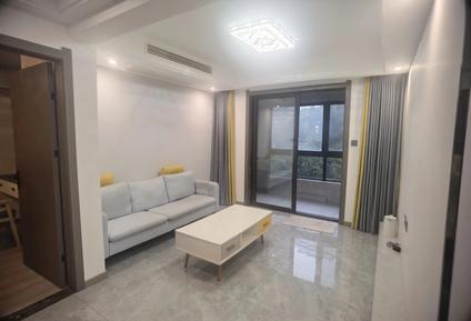 北京颐景华府2室2厅81平低楼层/共13层