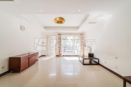 北京慧谷根园4室2厅261.3平低楼层/共1层